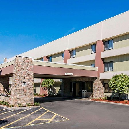 Quality Inn & Suites Warren - Detroit Eksteriør bilde