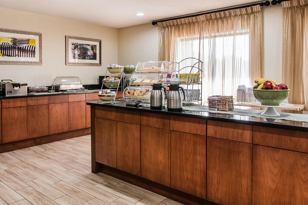 Quality Inn & Suites Warren - Detroit Eksteriør bilde